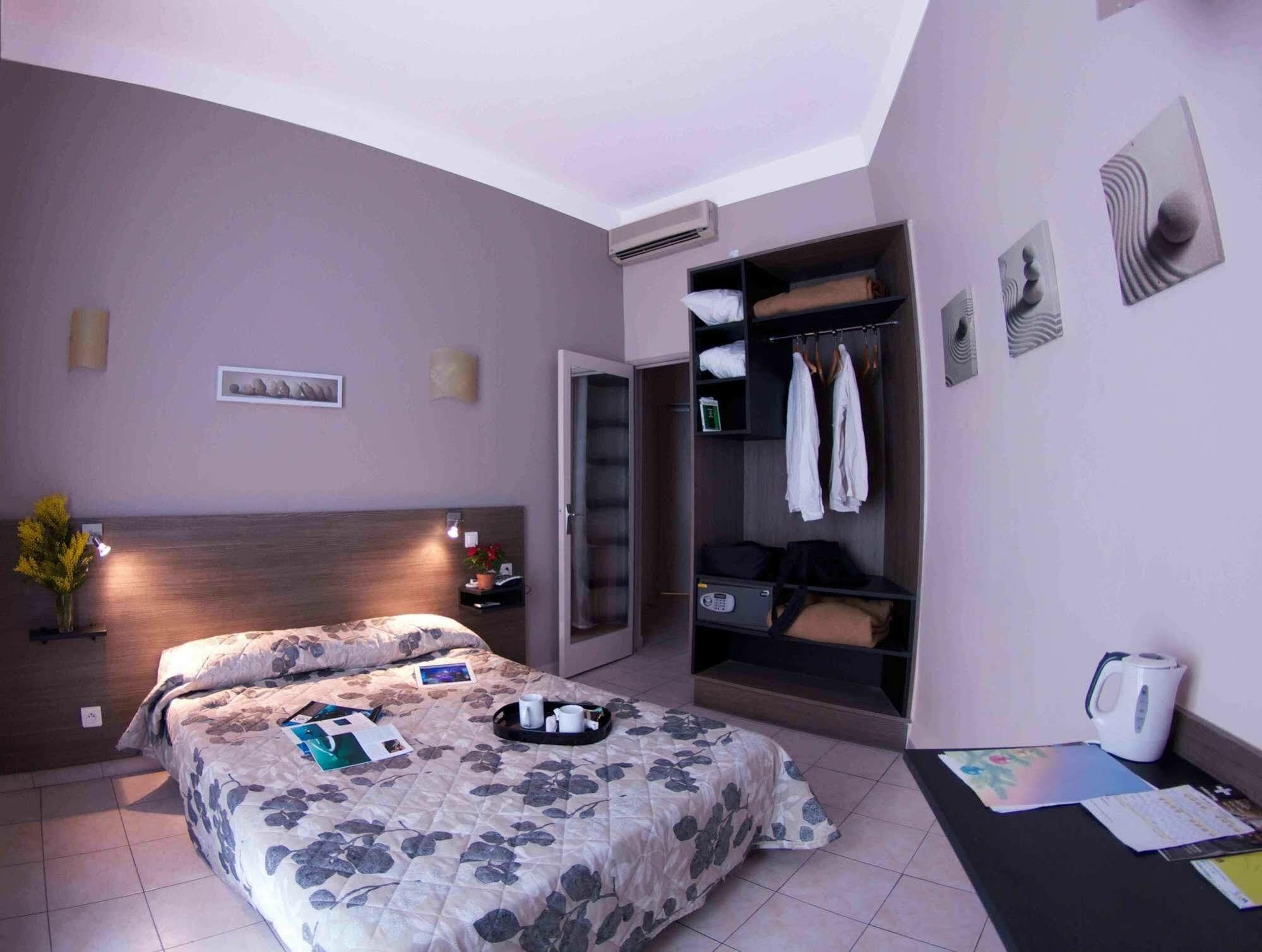 Le Strasbourg Hotel مونبيلييه المظهر الخارجي الصورة